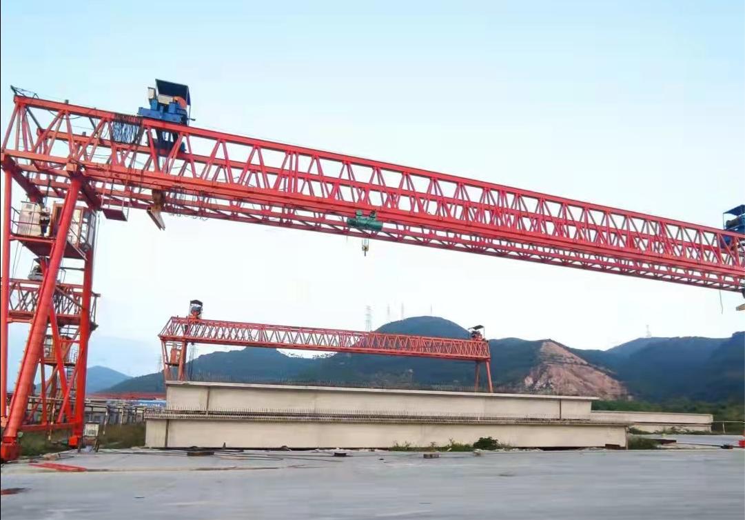 广东省珠海市中铁十一局鹤岗二期八标预制梁ME100+100/10吨龙门吊